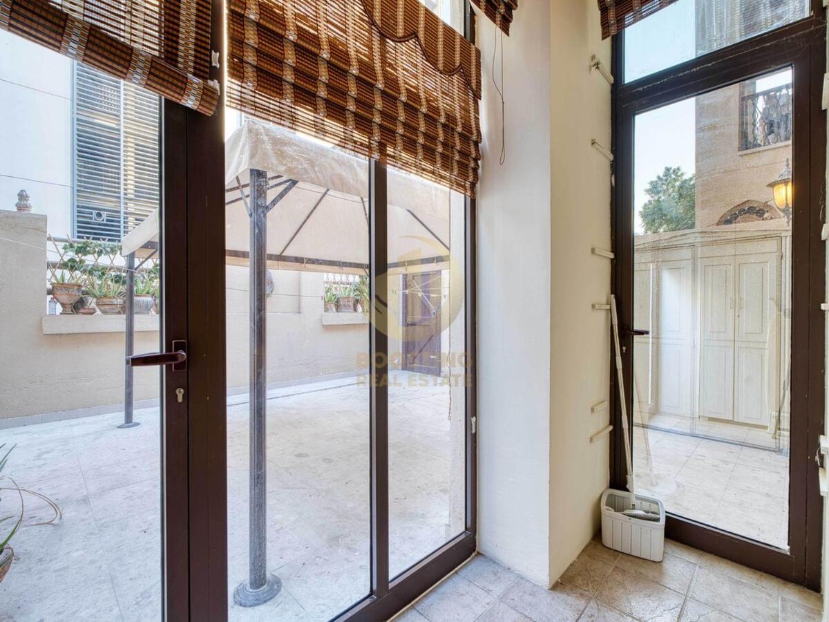 Apartment Luxury 1 Bedroom Downtown *