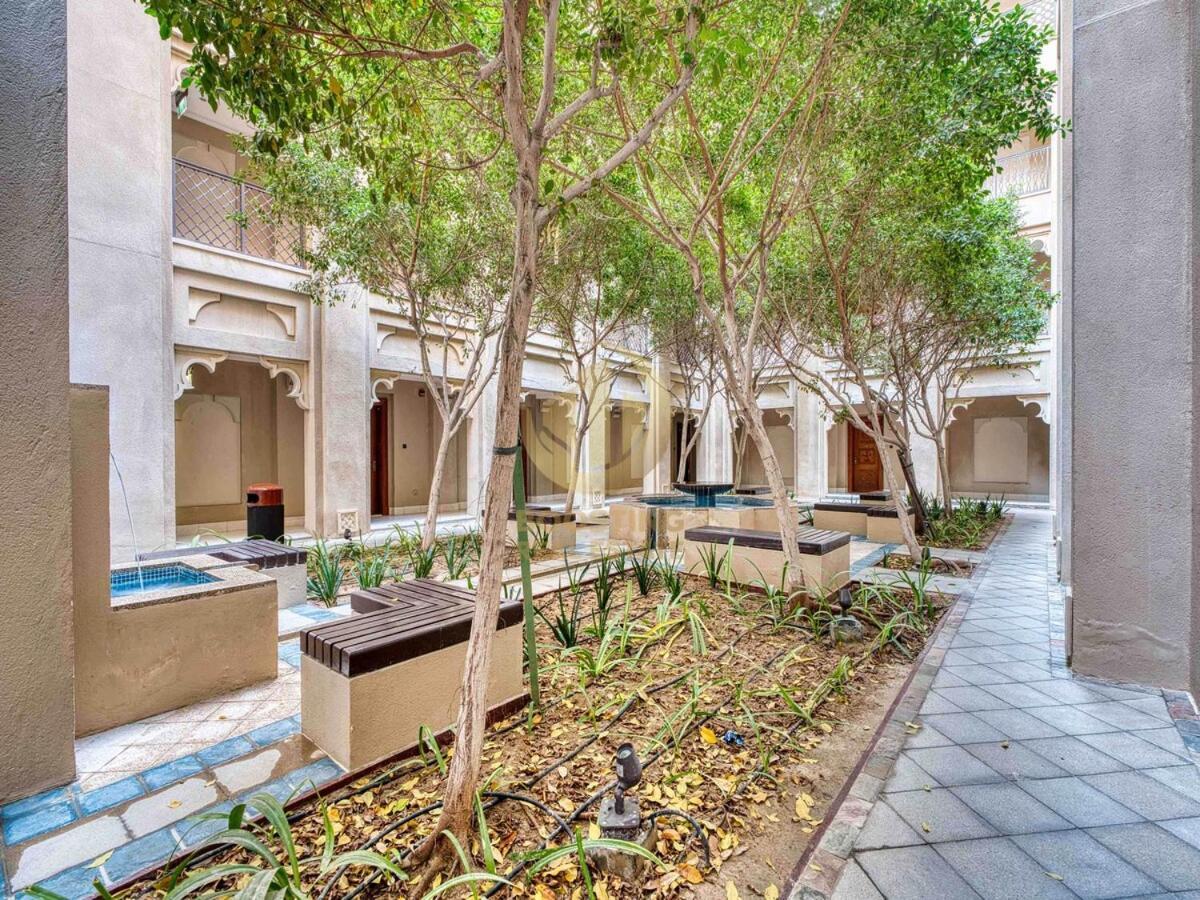 Luxury 1 Bedroom Downtown