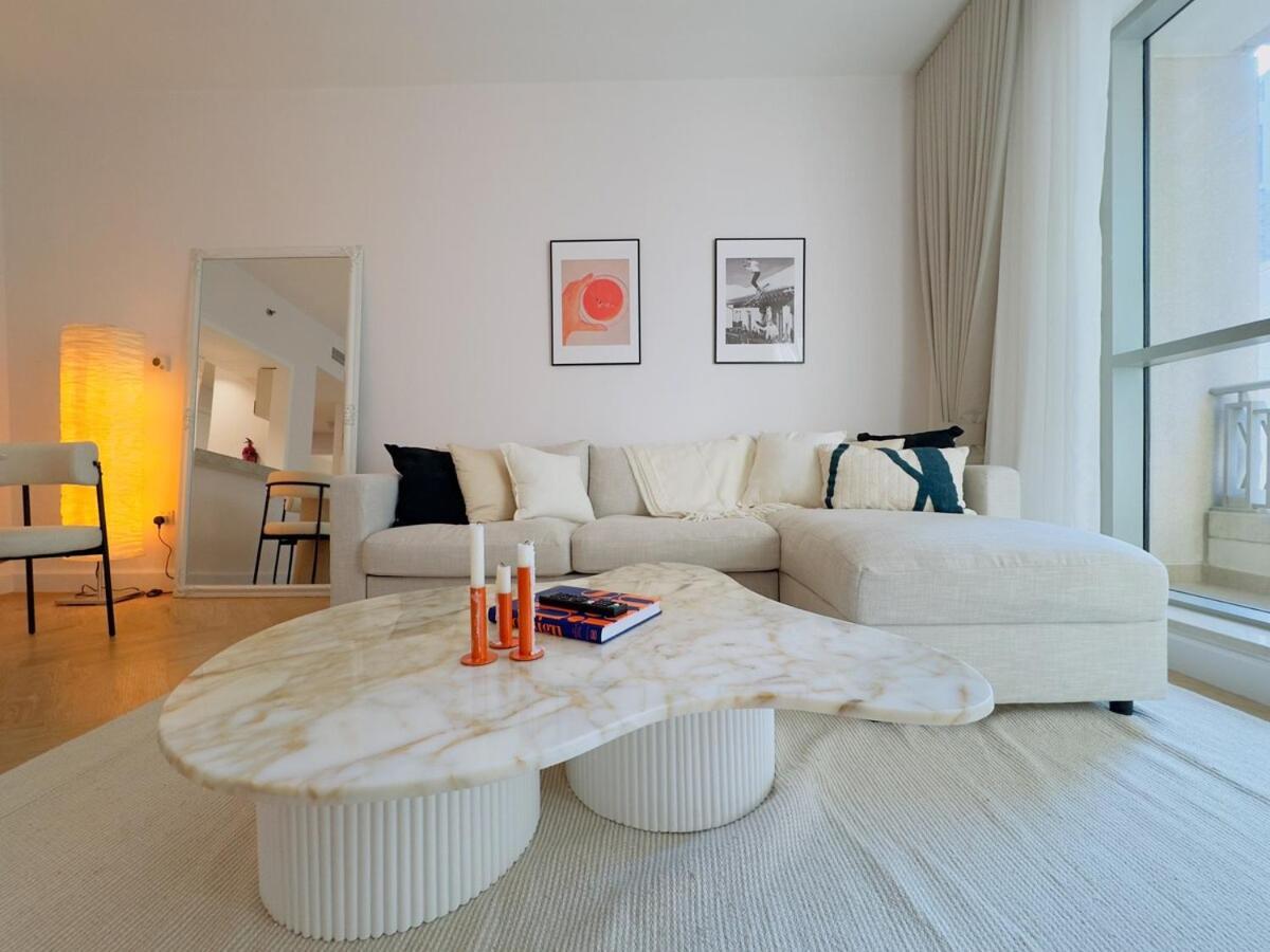 Apartment Burj Khalifaview Luxury 1-bedroom Dubai
