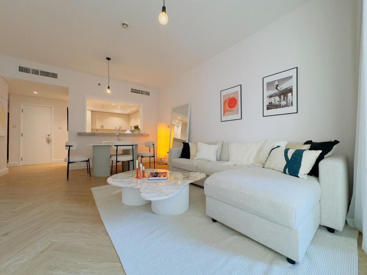 Burj Khalifaview Luxury 1-bedroom Dubai