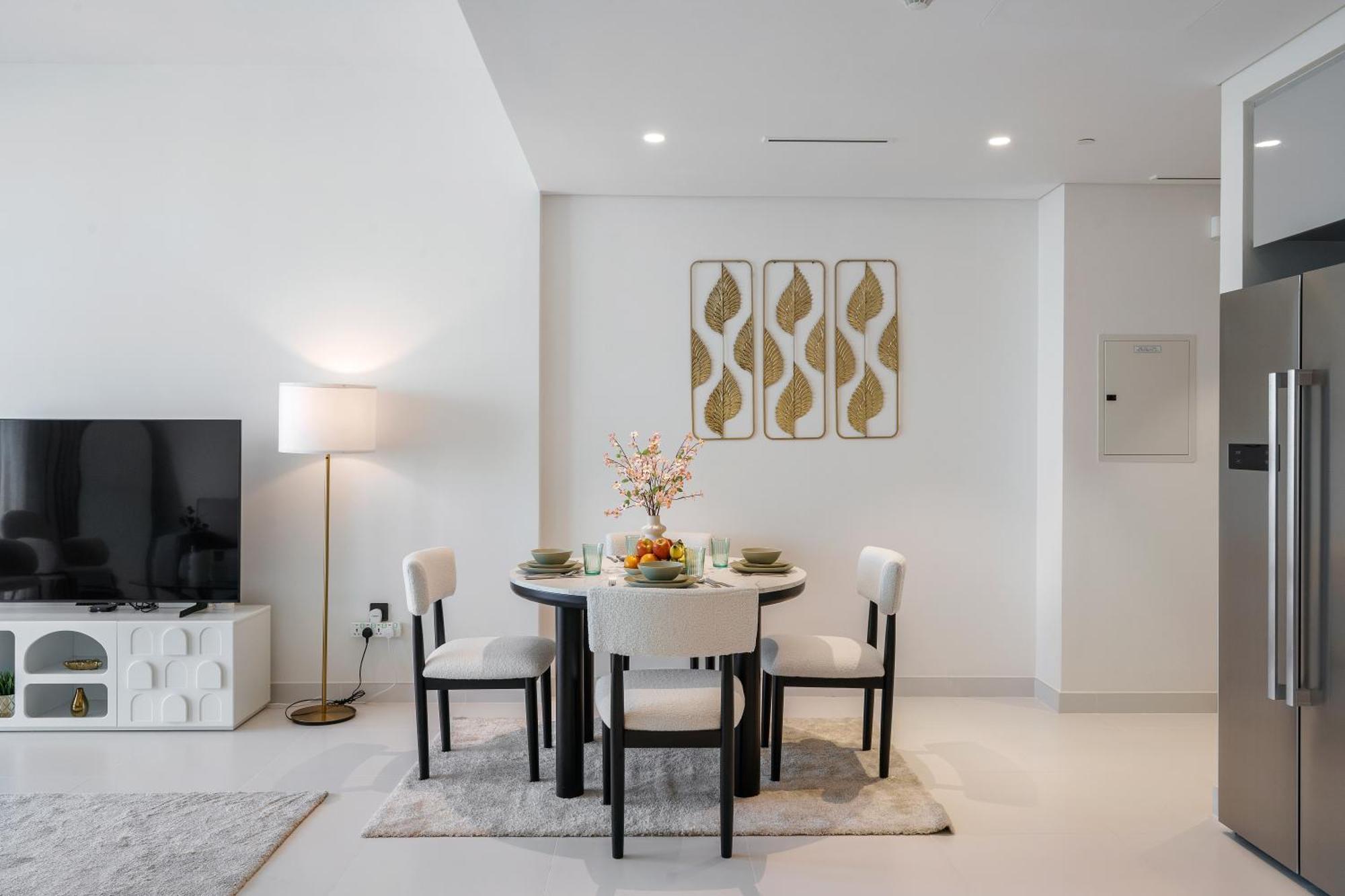 Apartment Luxurious 2br In Beachfront With Marina Skyline View