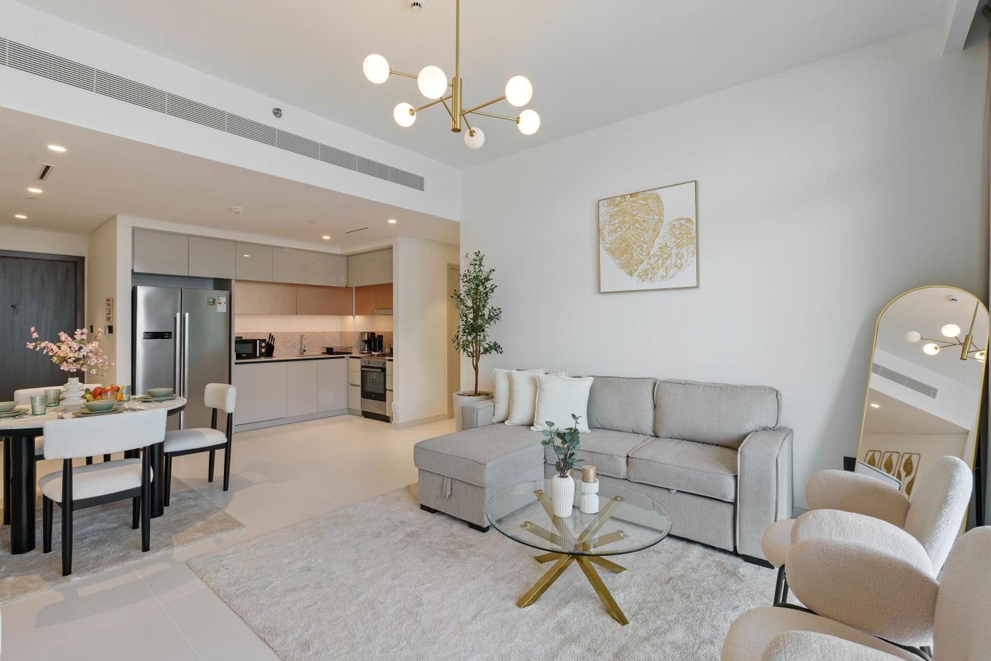 Apartment Luxurious 2br In Beachfront With Marina Skyline View