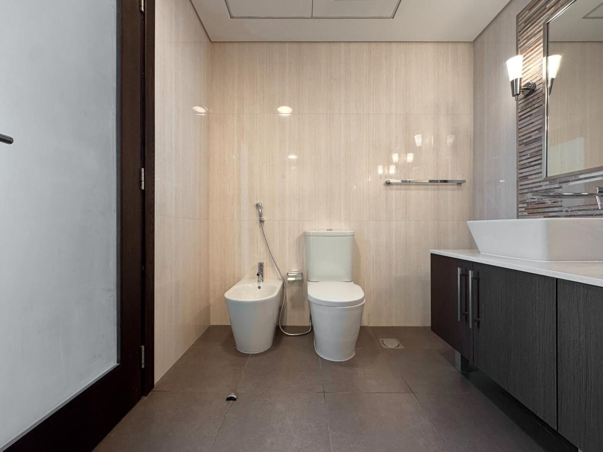 Apartment Luxurious 2br Duplex In Prestigious Difc Dubai