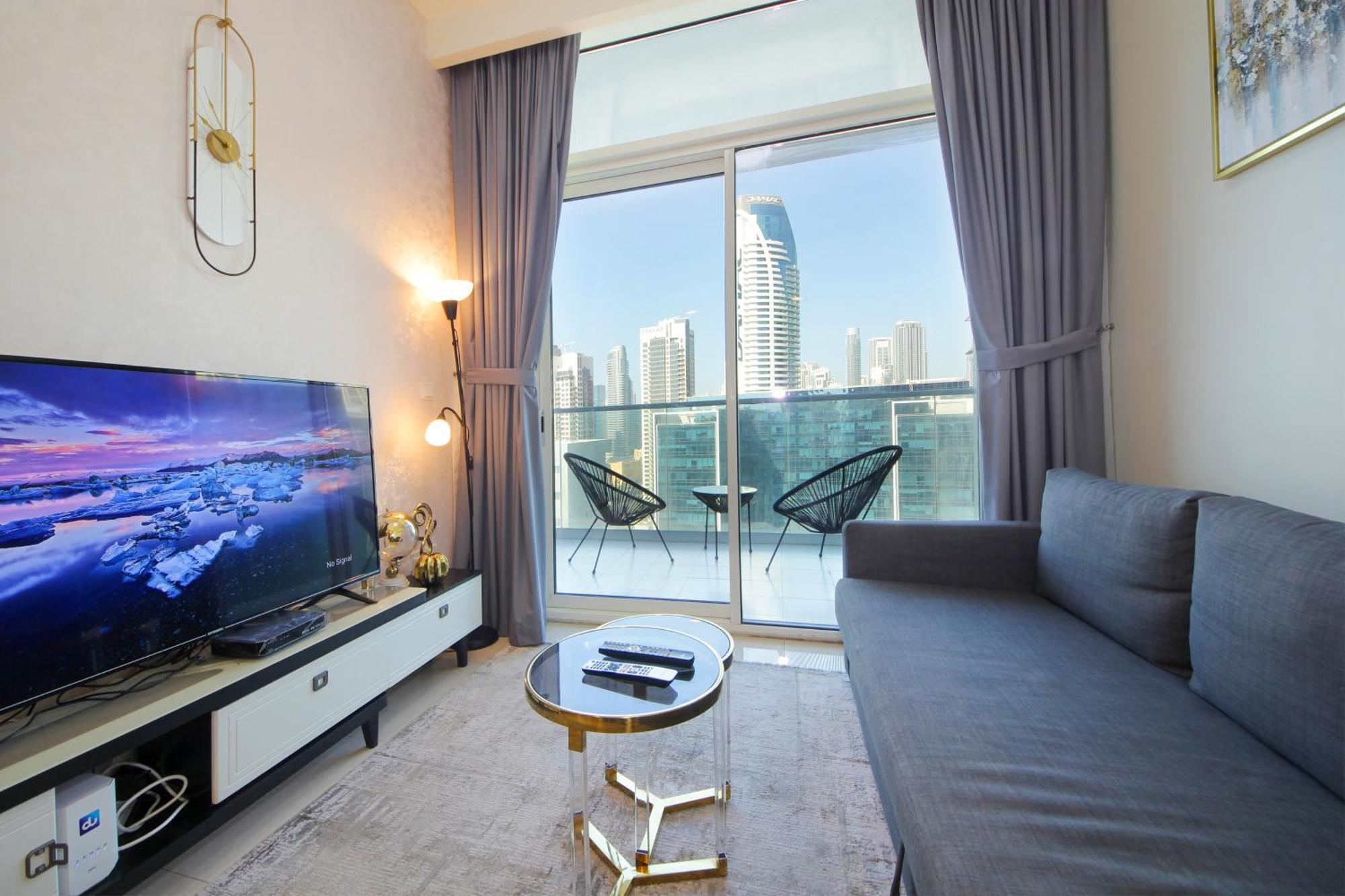 Cozy 1bhk In Damac Vera - Business Bay Apartment *