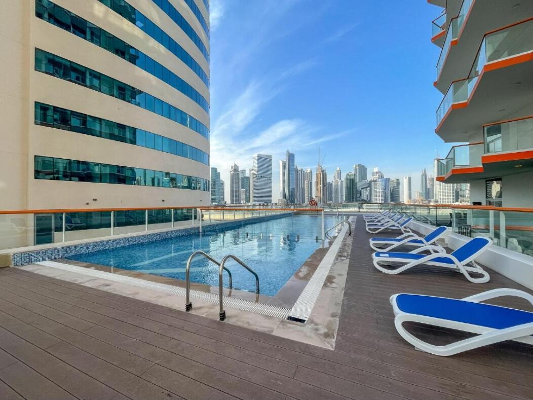 Apartment Cozy Perfect For 4 In Business Bay *