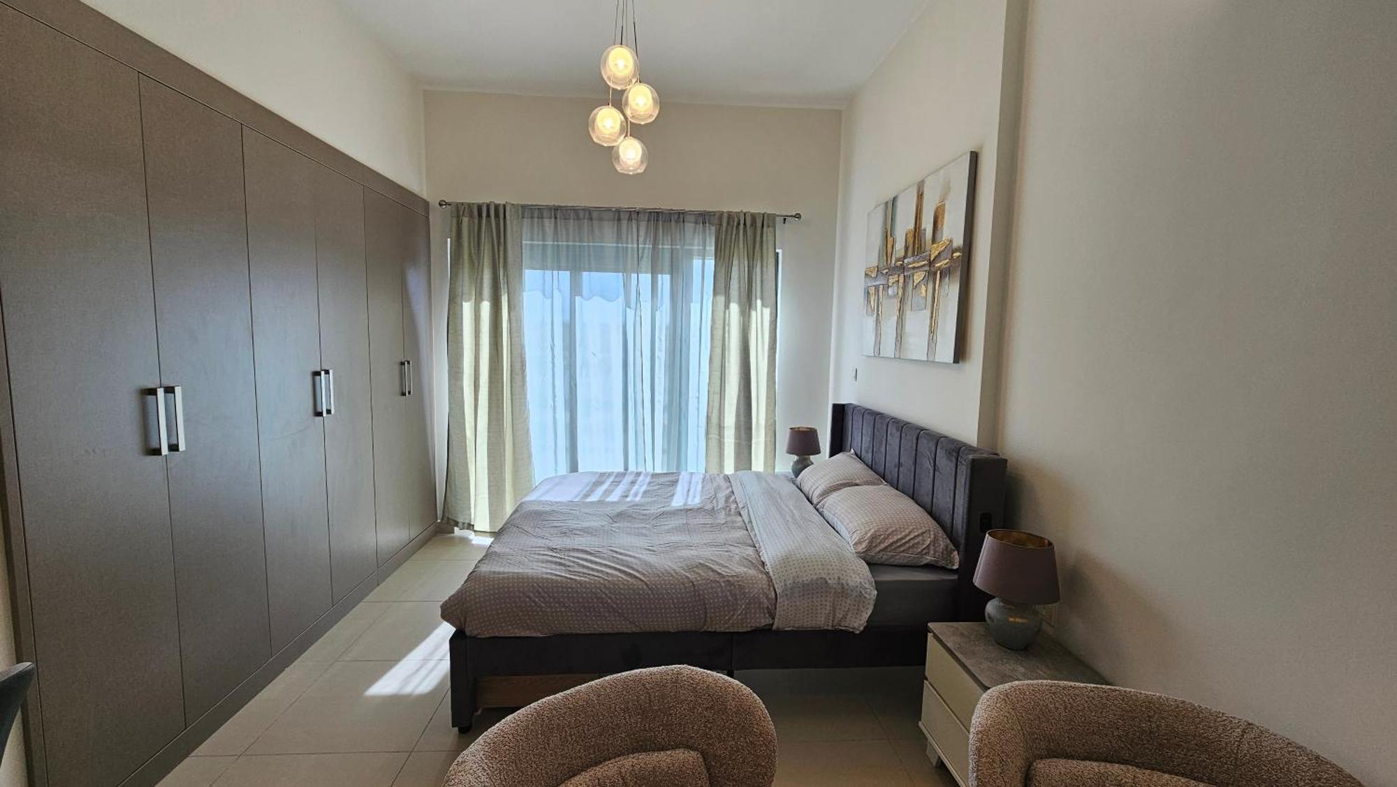 Spacious Luxurious Al Furjan Apartment