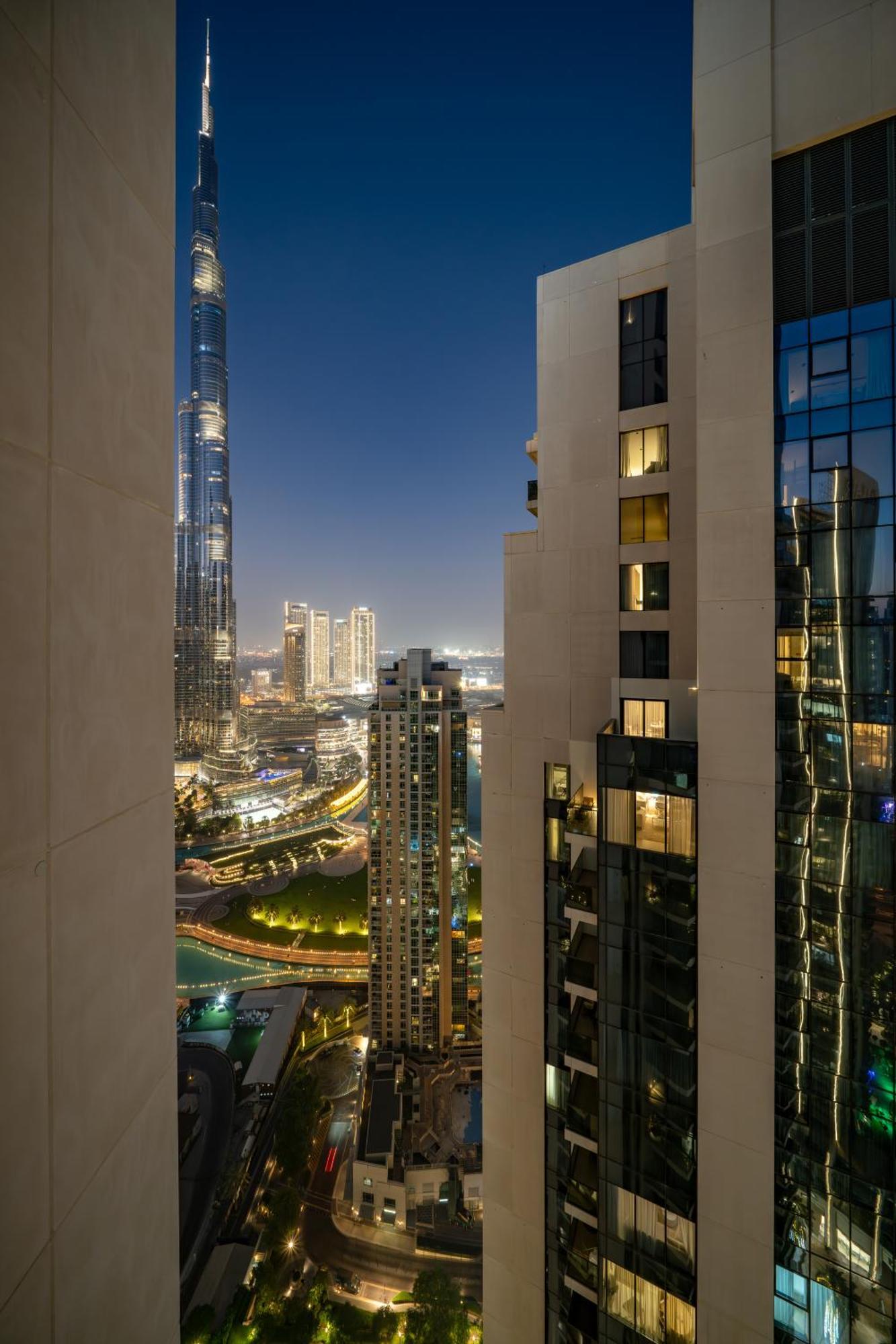 Peaceful Dunes 2 - Near Burj Khalifa & Mall Apartment *