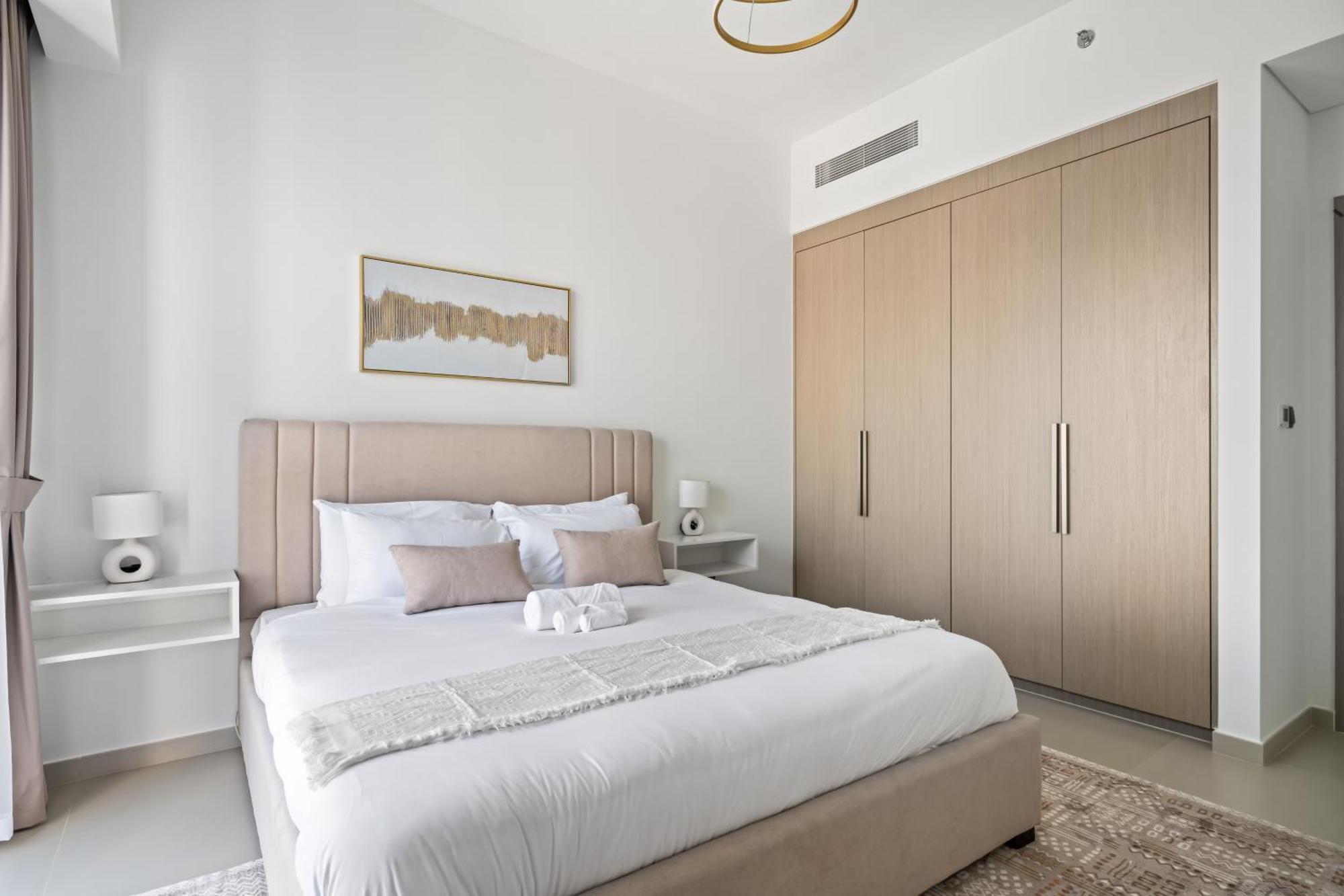 Peaceful Dunes 2 - Near Burj Khalifa & Mall * Dubai