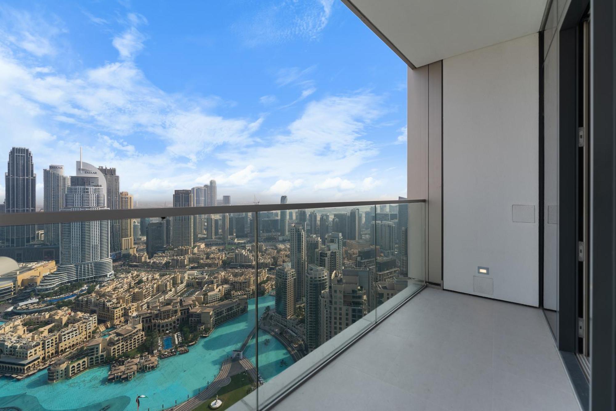 Iconic Burj Khalifa & Fountain View - 2br - Signature Grande Residences Apartment Dubai