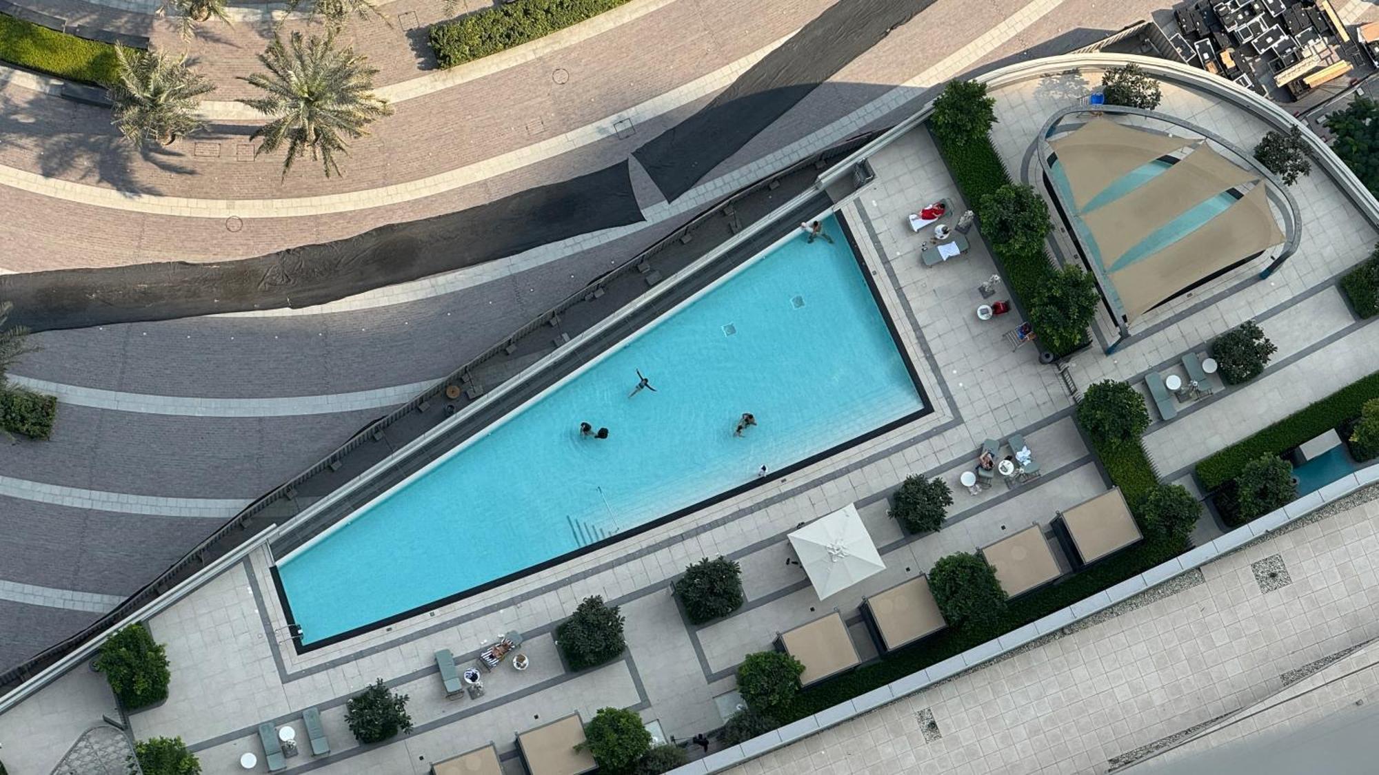 Iconic Burj Khalifa & Fountain View - 2br - Signature Grande Residences Dubai