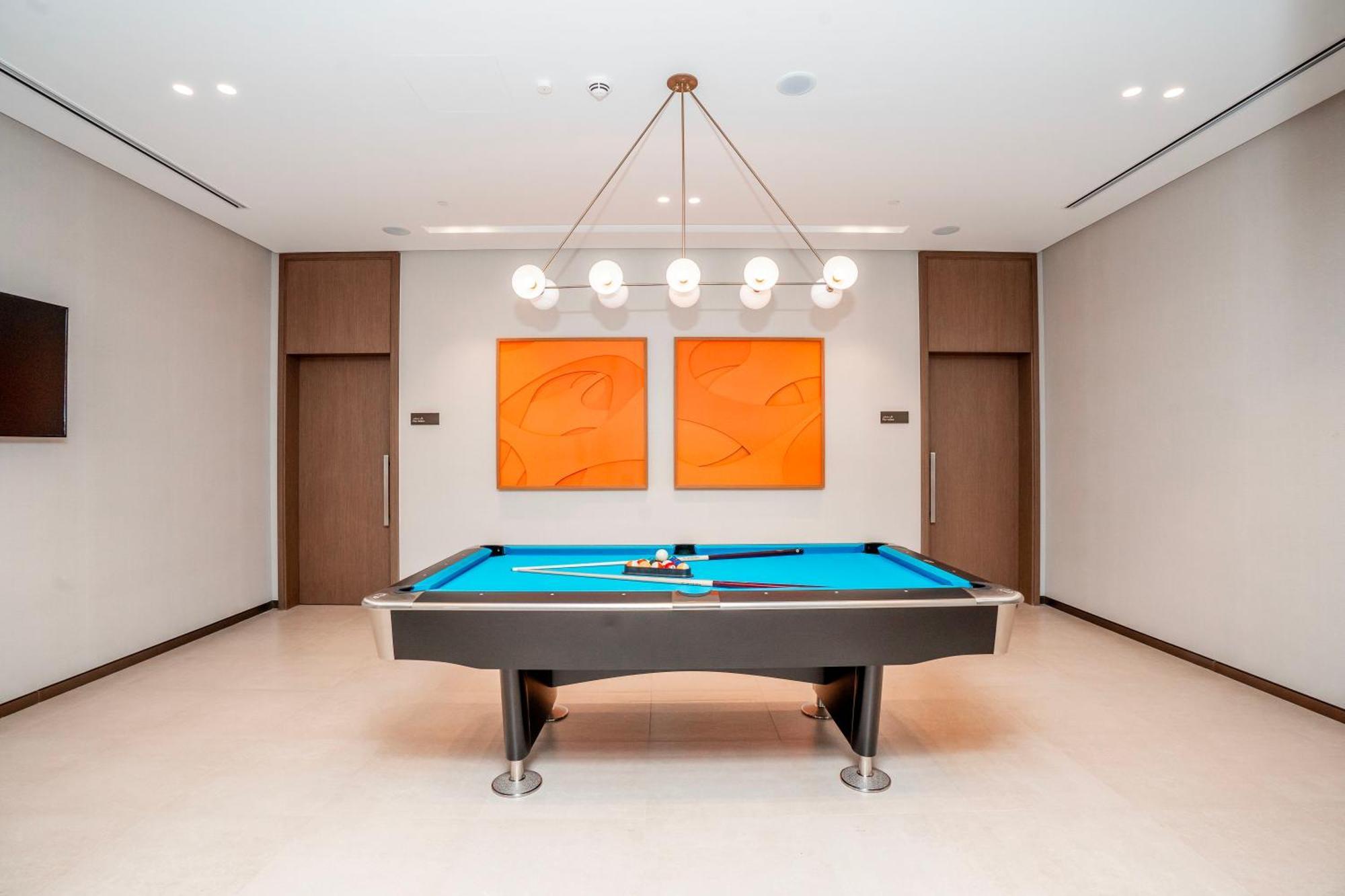 Luxury 1-bedroom In Downtown I Walk To Mall And Fountains *