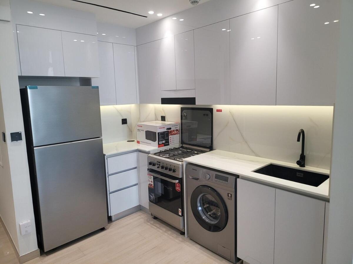 Rbe 16th Floor Wonderland 2bd Binghatti Luna Jvc *