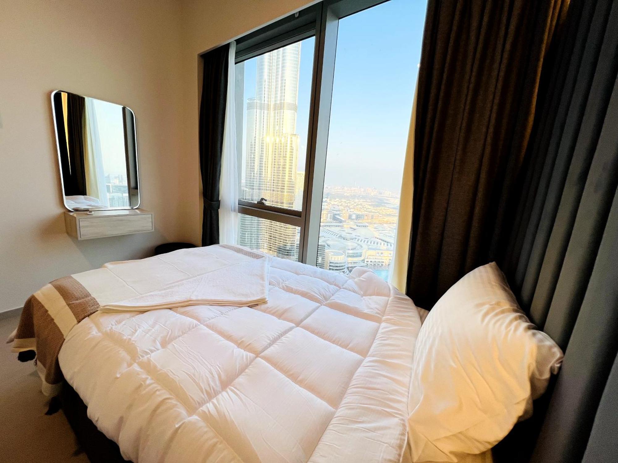 Apartment Prime 2br Burj Khalifa & Fountain Views *