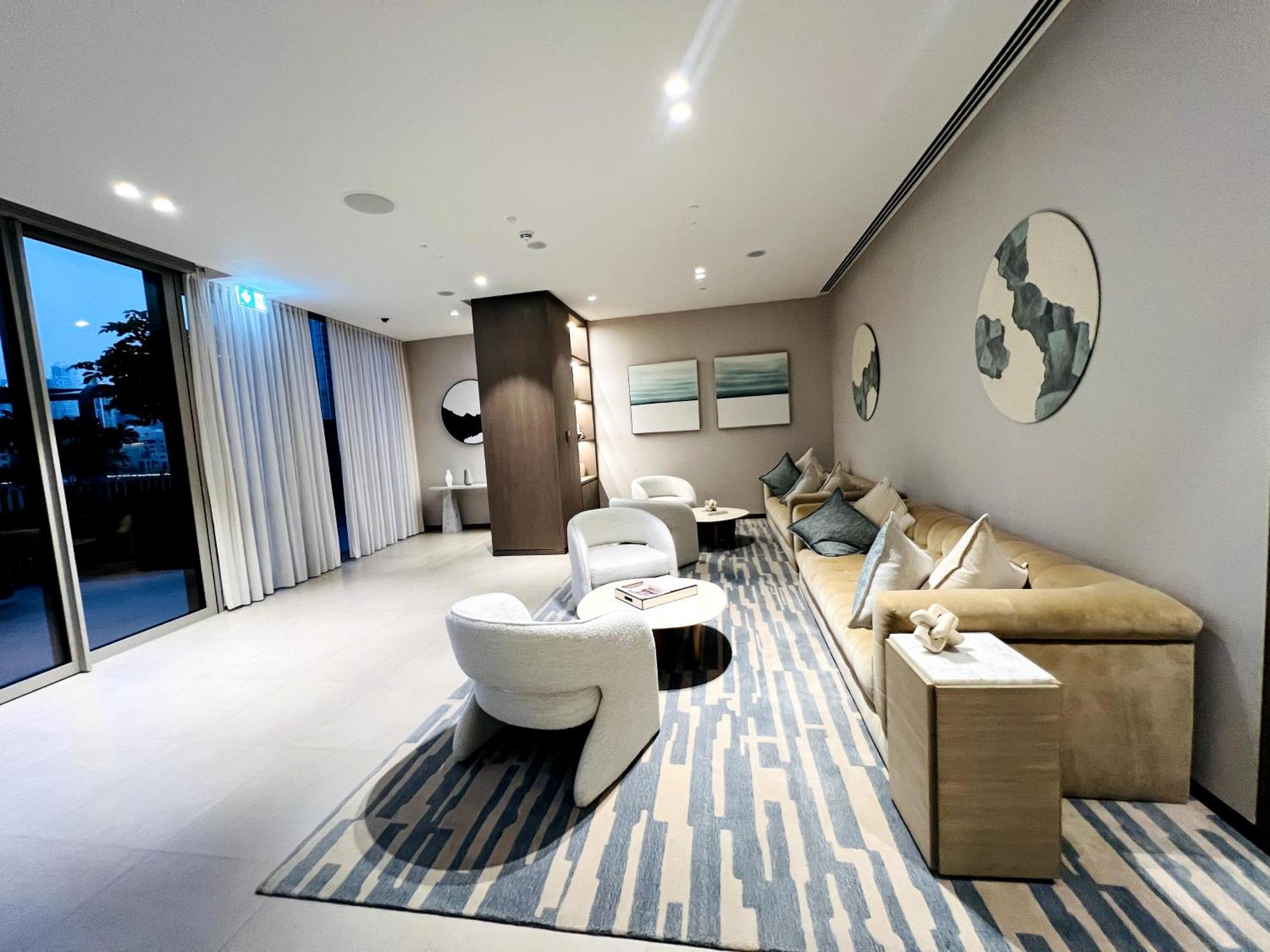 Prime 2br Burj Khalifa & Fountain Views * Dubai
