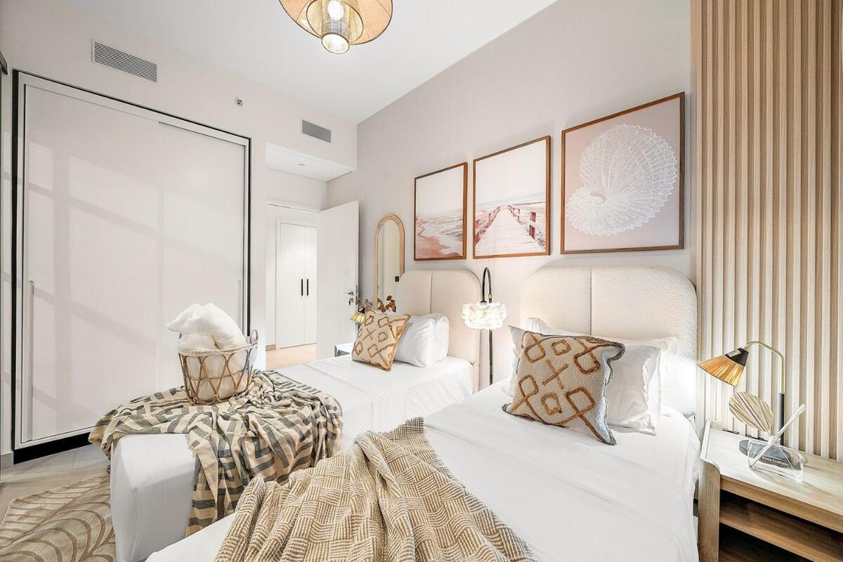 Apartment First Class 2br Sophisticated & Luxurious Dubai