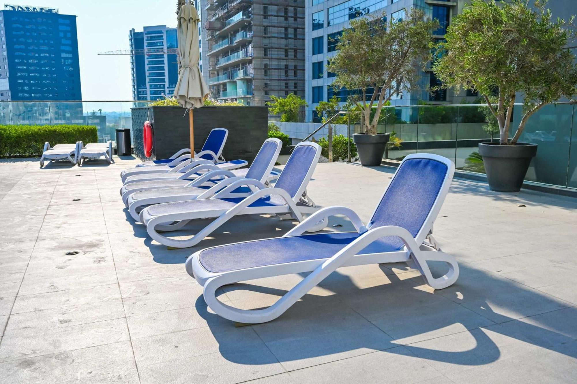 Luxurious With Bay View In Sol Bay Apartment Dubai