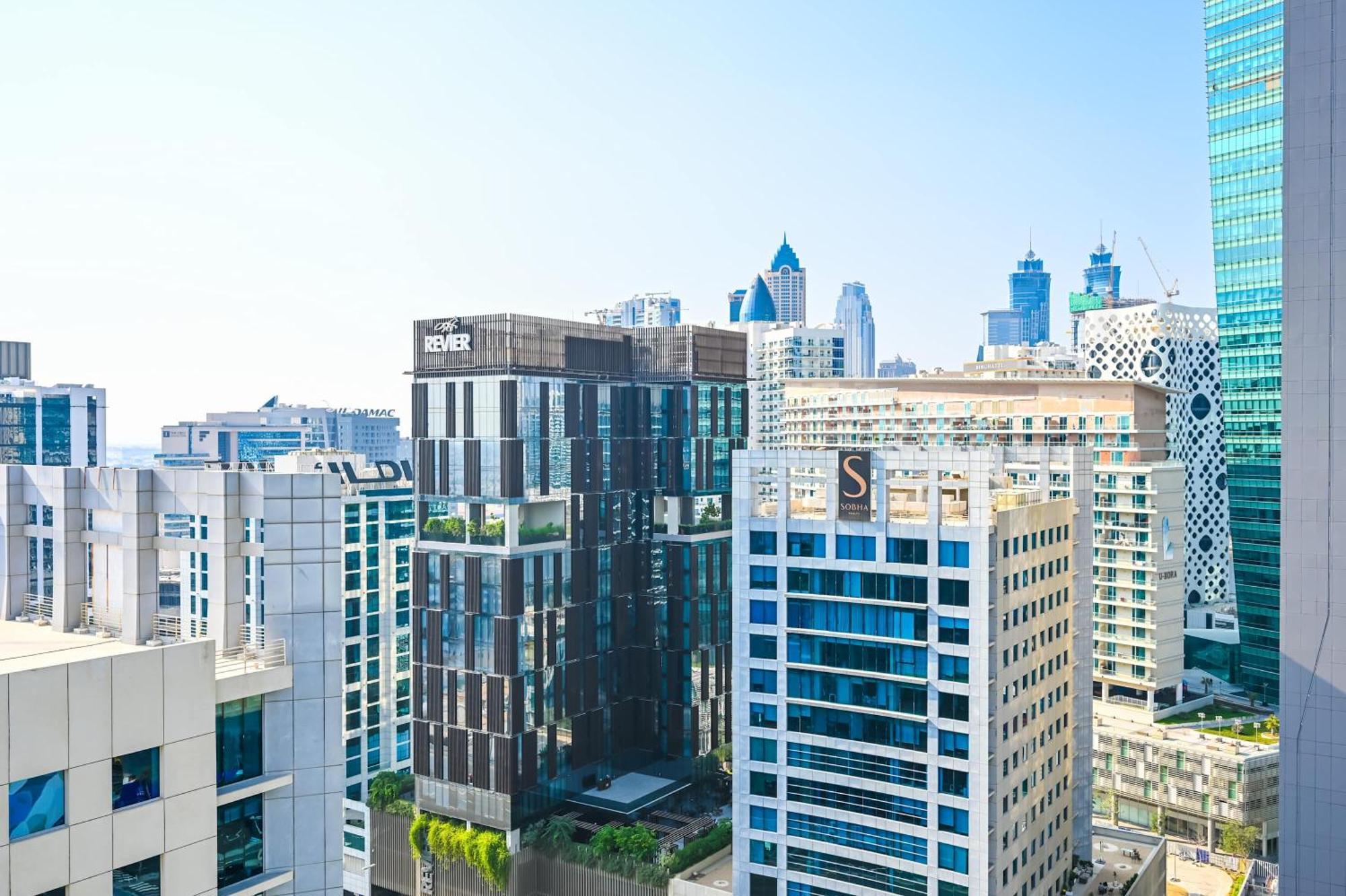 Luxurious With Bay View In Sol Bay Apartment Dubai
