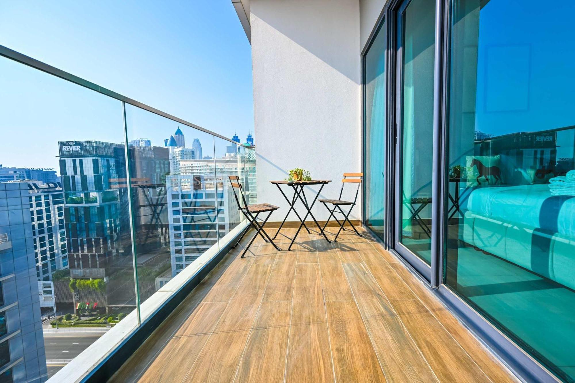 Luxurious With Bay View In Sol Bay Dubai