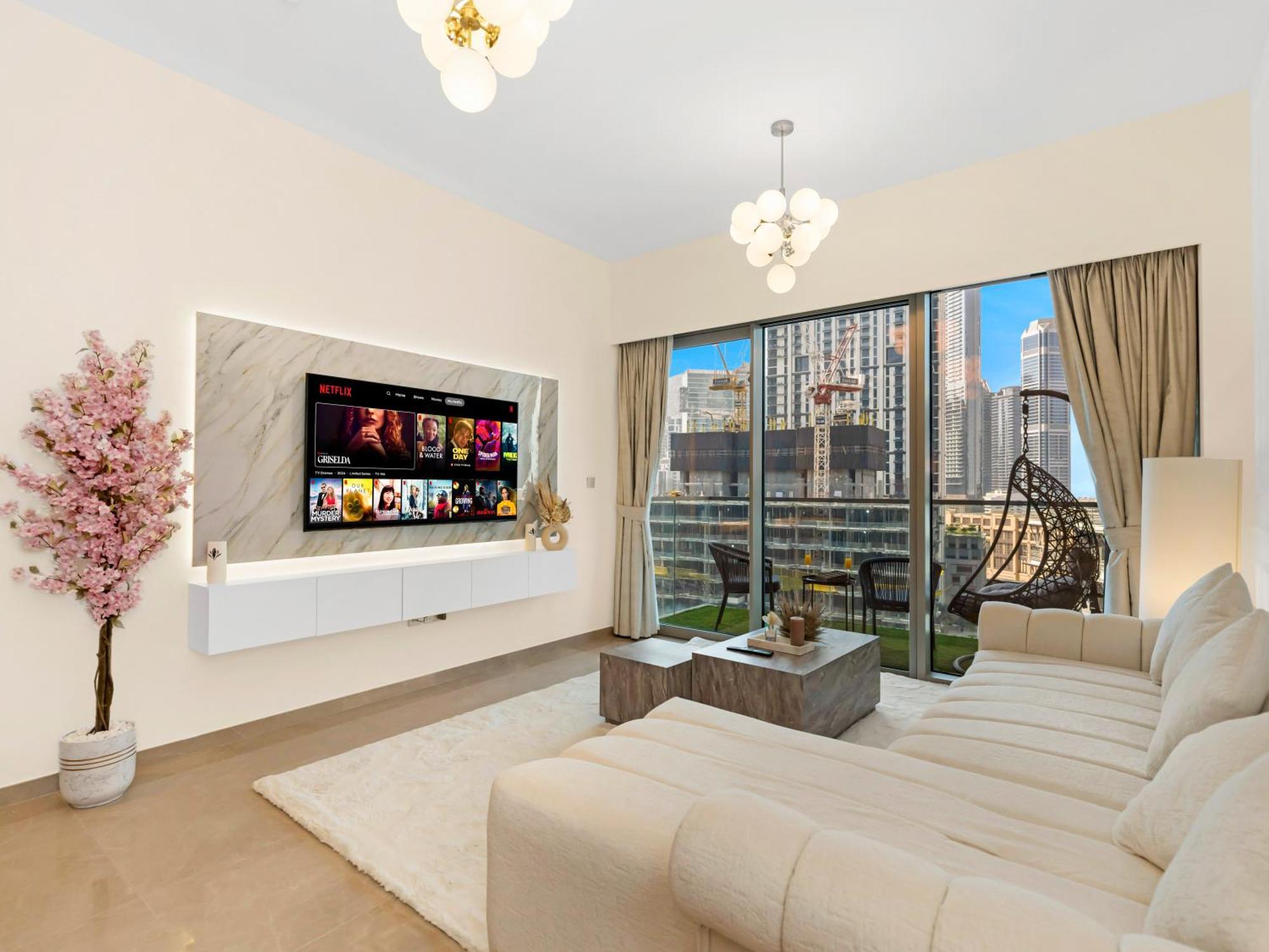 Signature Series 1 Bedroom I Free Parking, Gym, Pool I Playstation 5 I By Skyline Serenity Apartment *