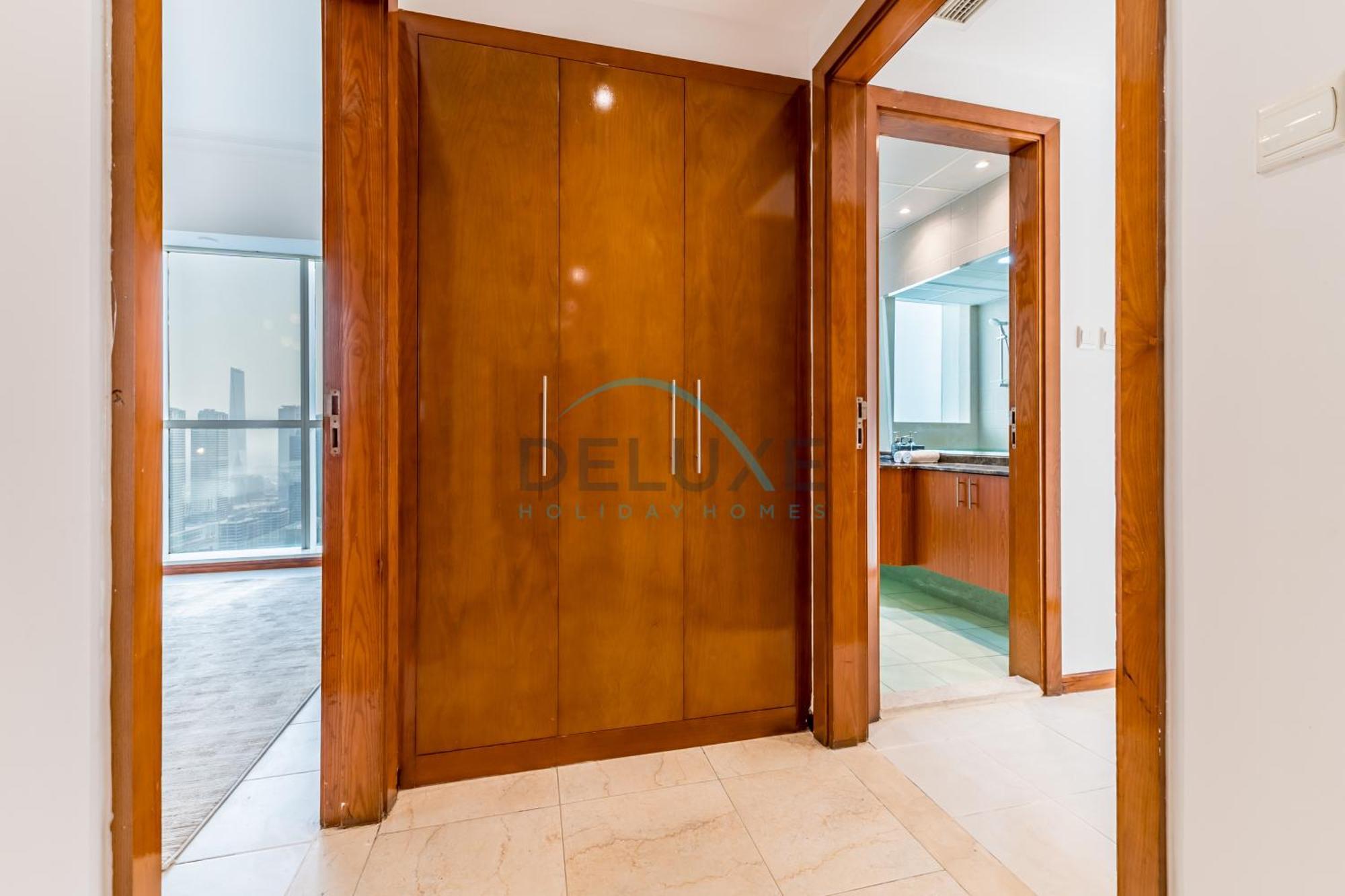 Stunning 2br With Assistant In Mag 214, Jumeirah Towers By Deluxe Homes Apartment