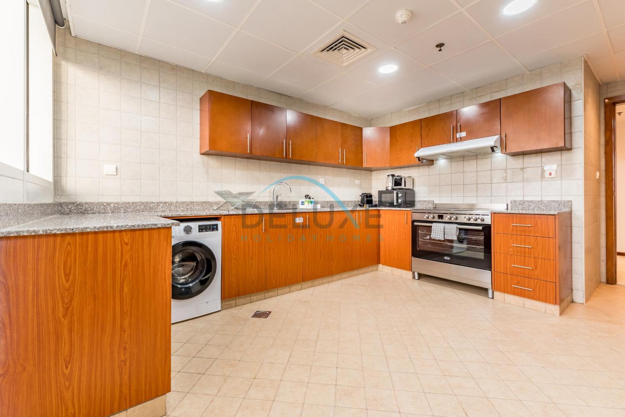Stunning 2br With Assistant In Mag 214, Jumeirah Towers By Deluxe Homes