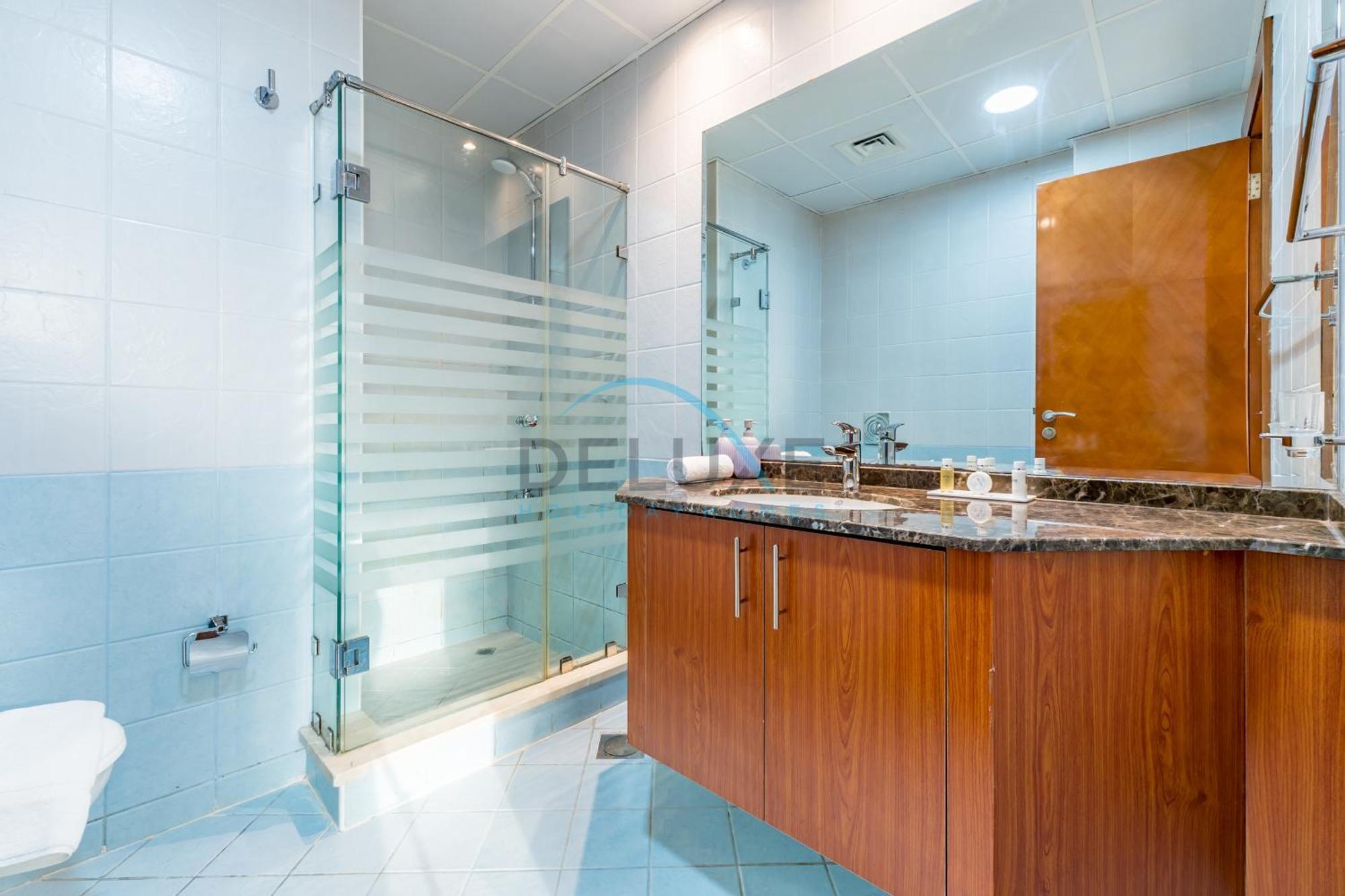 Apartment Stunning 2br With Assistant In Mag 214, Jumeirah Towers By Deluxe Homes