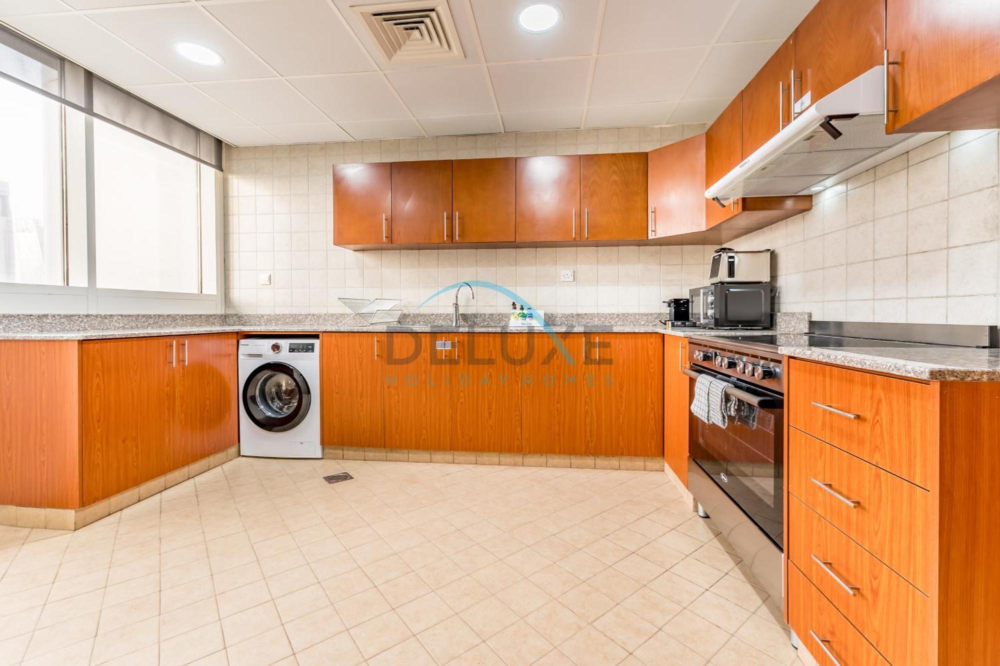 Stunning 2br With Assistant In Mag 214, Jumeirah Towers By Deluxe Homes Apartment *