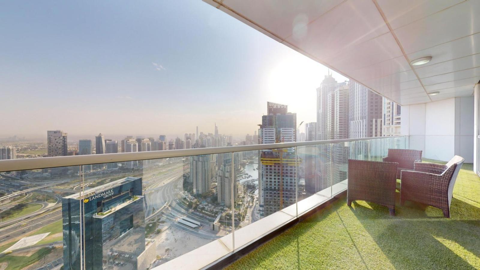 Apartment 23 Marina - Spacious Three Bed For Family Retreat *