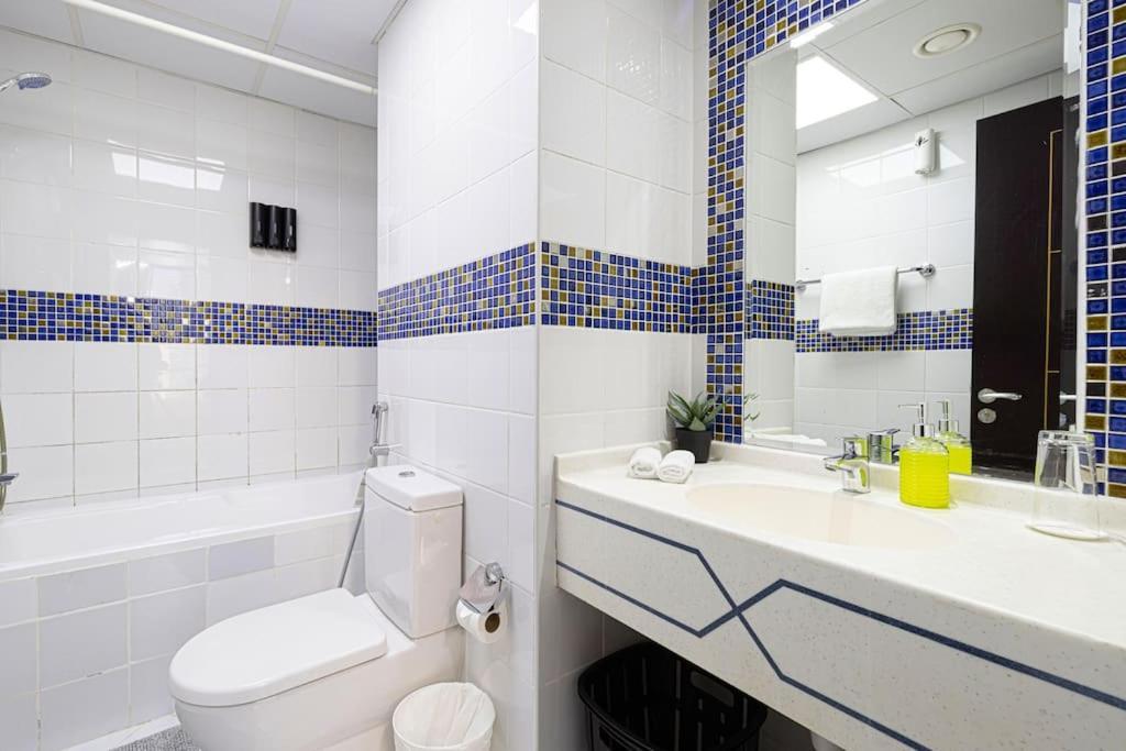 2br On 30th Floor In Jlt Near Metro & Walking Distance To Jbr Beach, Marina Dubai