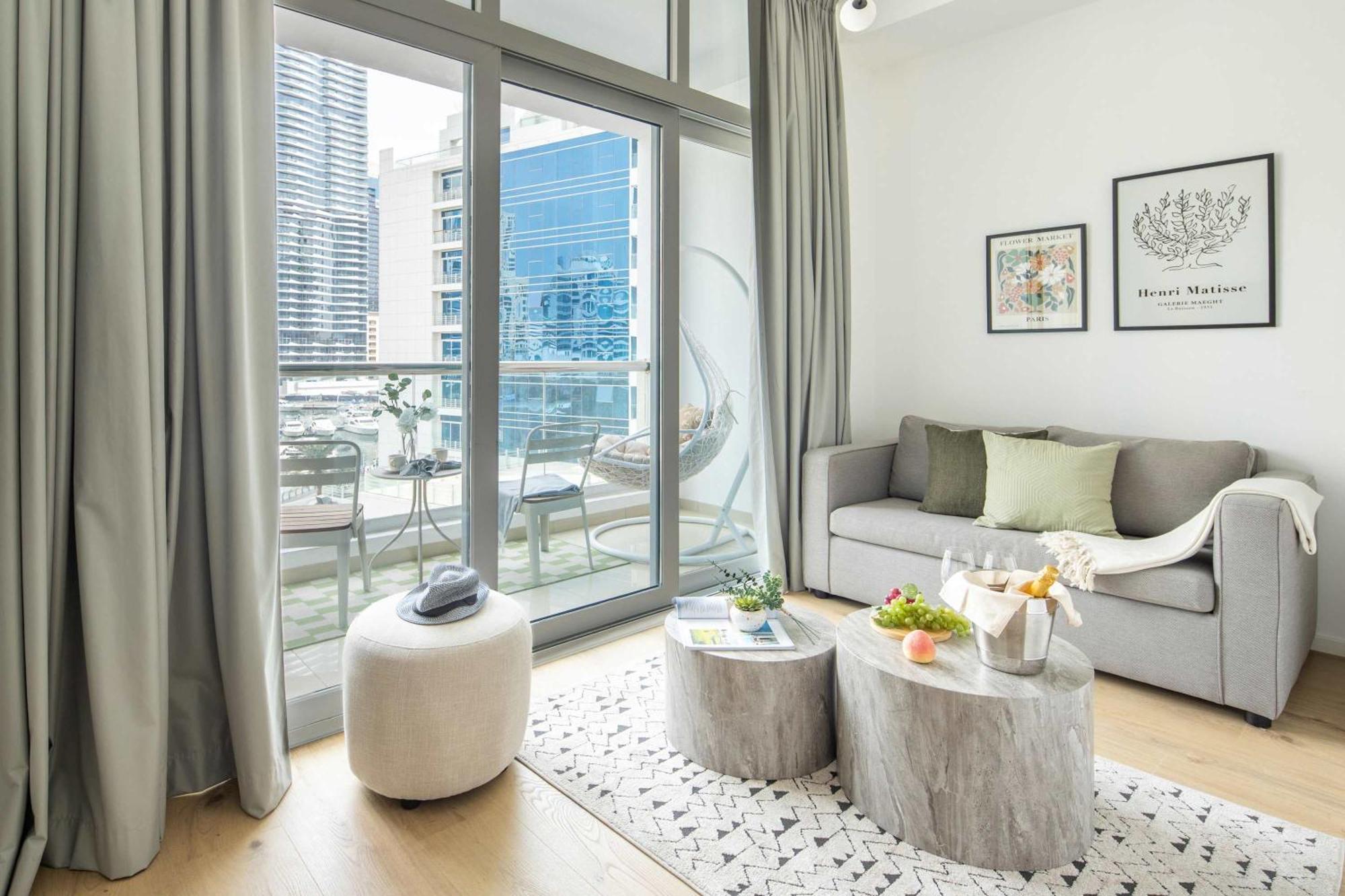 Frank Porter - Dec Tower 3 * Dubai