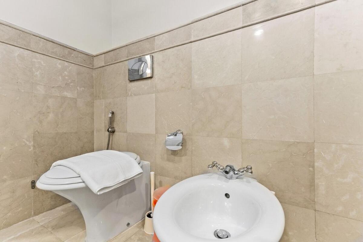 First Class Exceptional Penthouse Living In Jbr Dubai