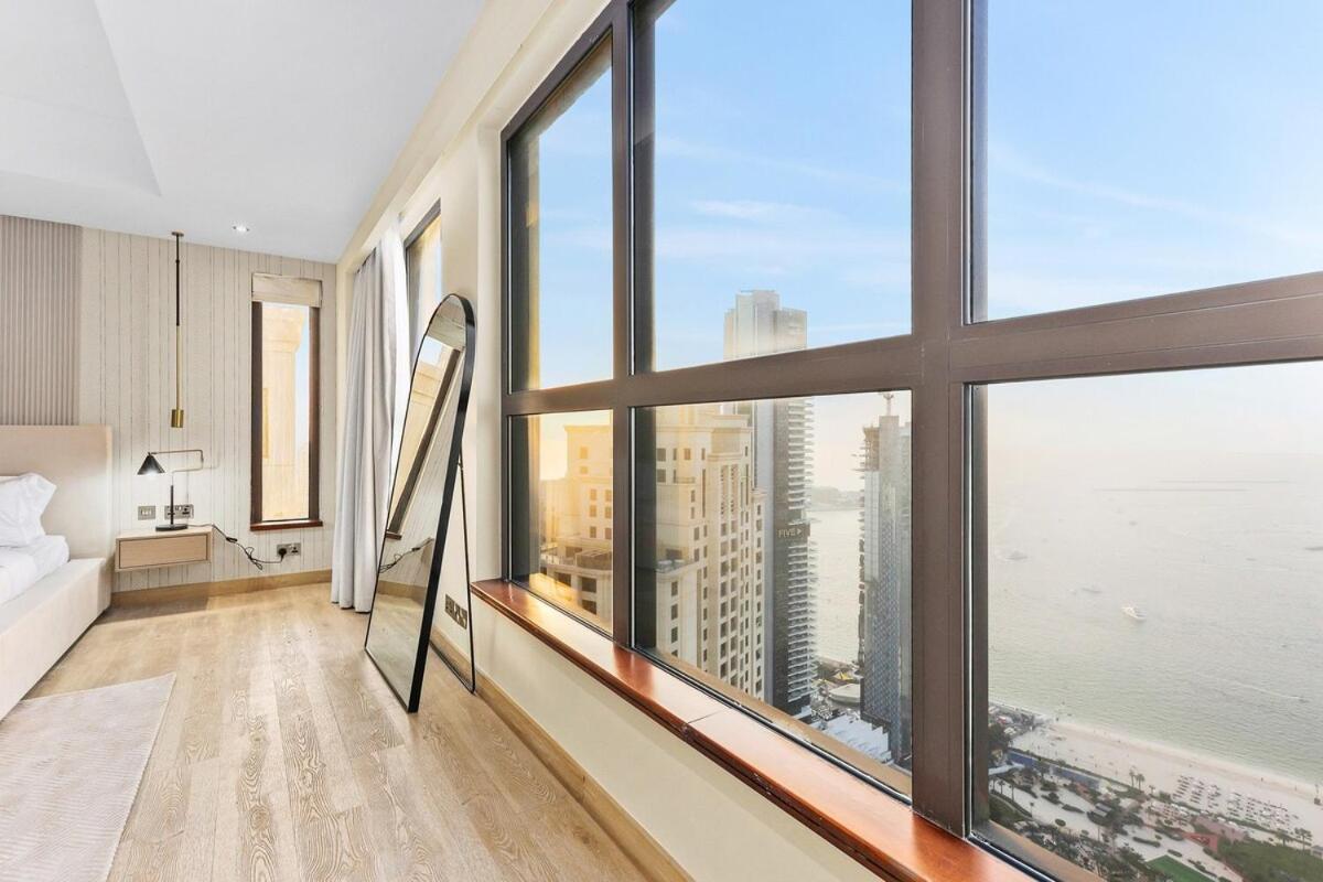 First Class Exceptional Penthouse Living In Jbr * Dubai