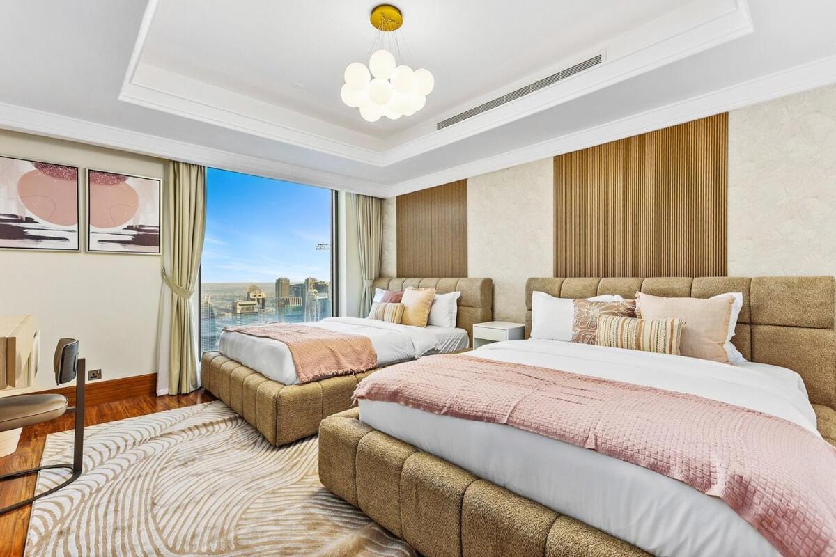 First Class Exceptional Penthouse Living In Jbr * Dubai