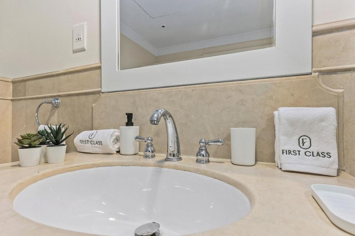 First Class Exceptional Penthouse Living In Jbr Apartment Dubai