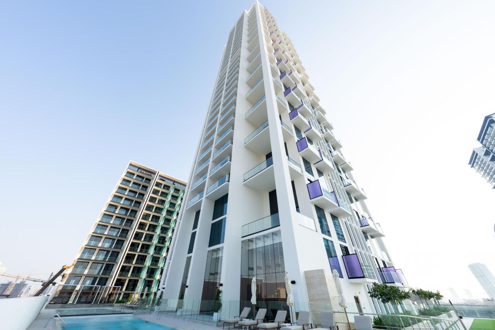 Smart 2br With Private Pool In Jvc Dubai