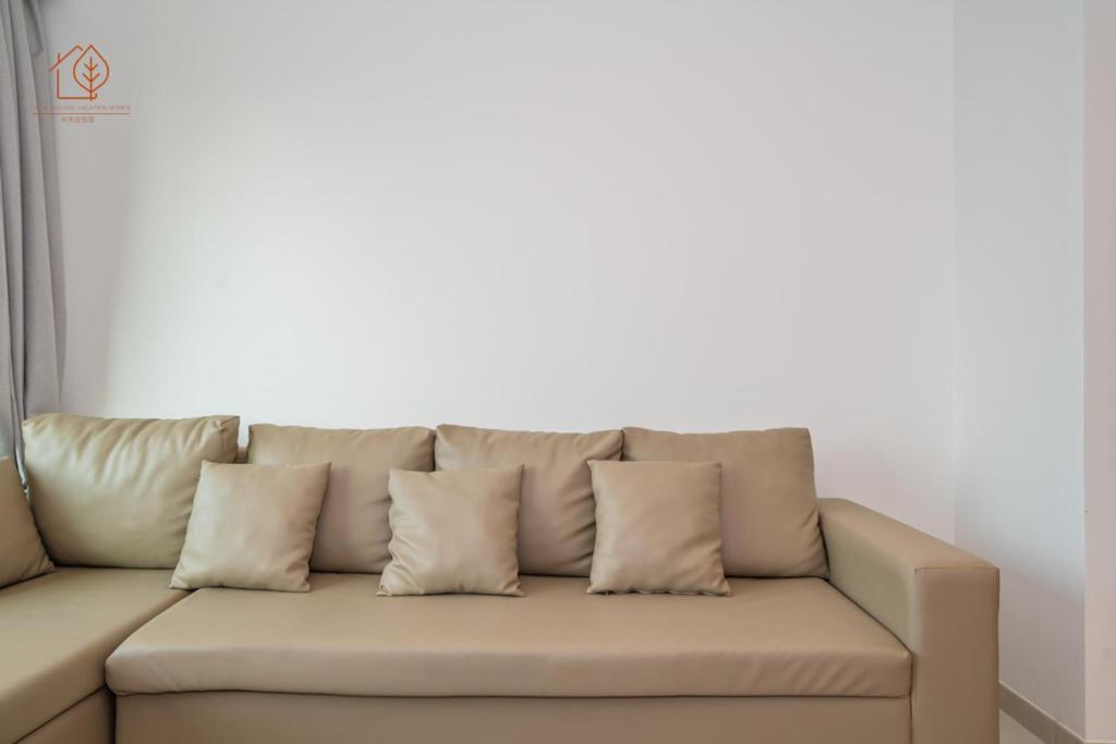 Modern With Full Burj Khalifa Views 201br-2 *