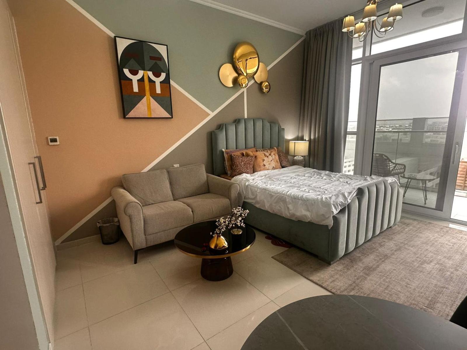 Apartment Damac Hills Dubai