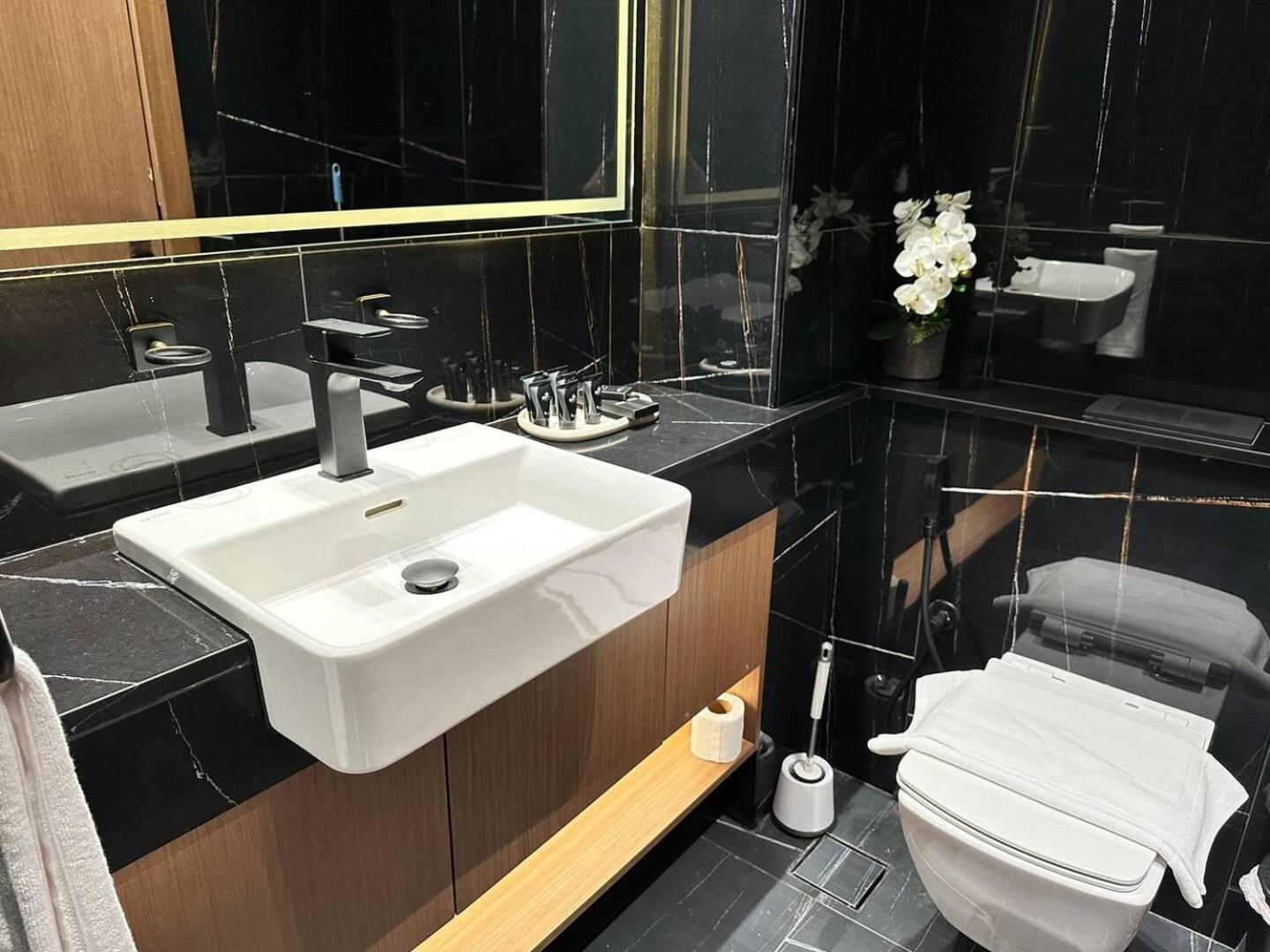 Smart 2br With Private Pool In Jvc Apartment