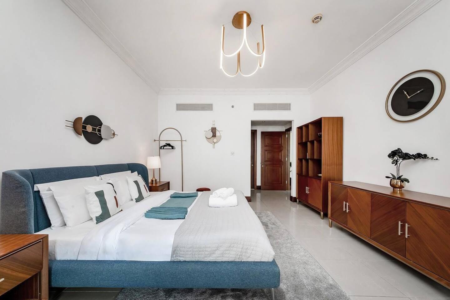 Luxe 2br Golden Mile 5sleeps 6beach Access Apartment Dubai