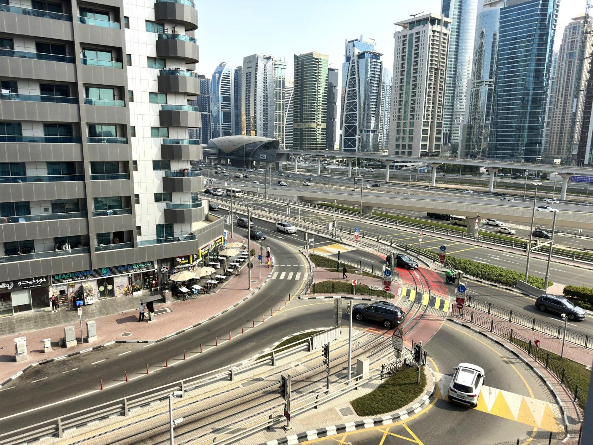 Marina - 1bhk Fancy Apartment Dubai