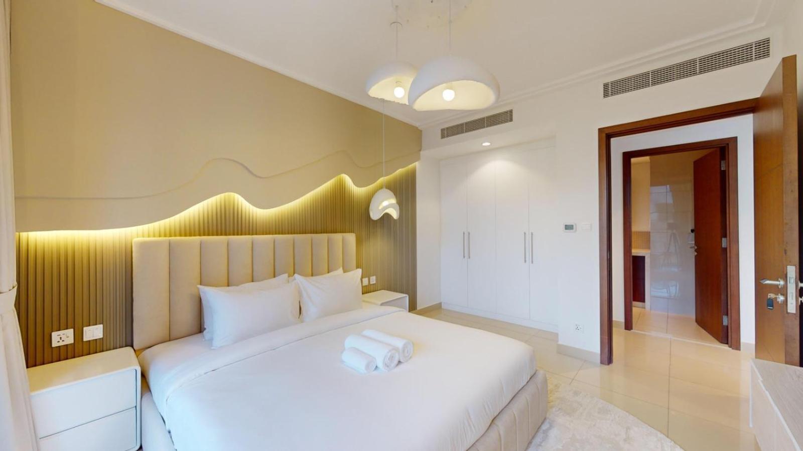 Boulevard Point - One Bed With Burj Khalifa View * Dubai