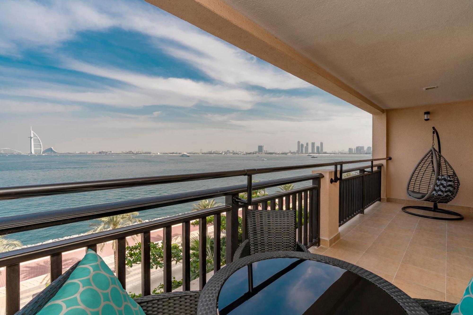Cozy, Full Sea View, Private Beach, In 5 Stars At The Palm Apartment *