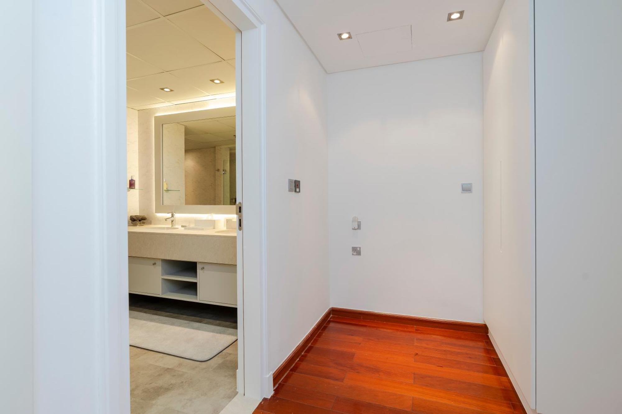 Cozy, Full Sea View, Private Beach, In 5 Stars At The Palm Apartment