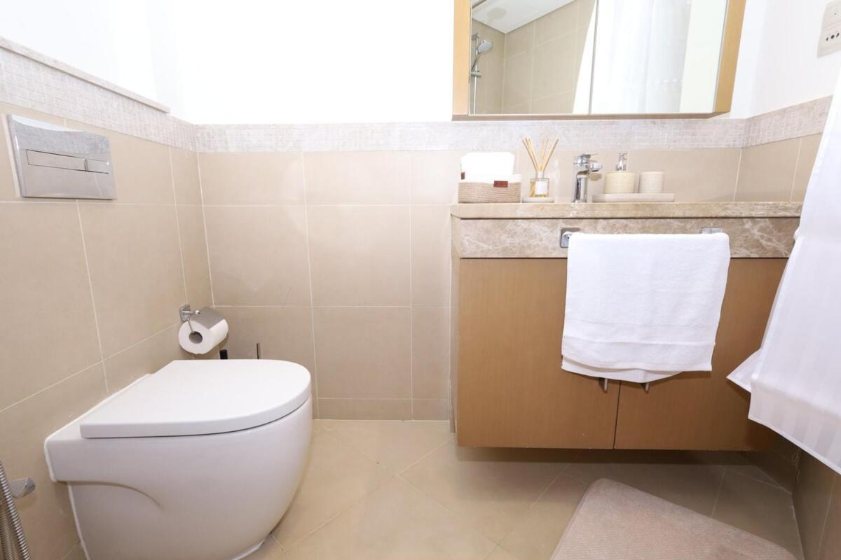Lux 2 Bed In Downtown W Mall Access * Dubai