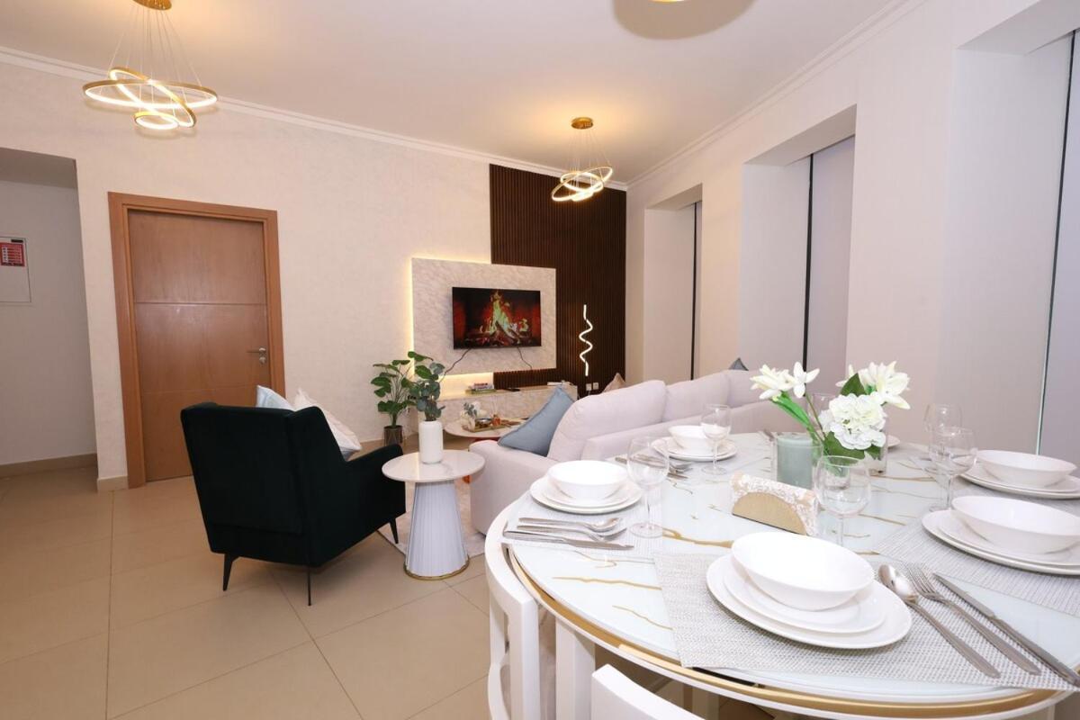 Lux 2 Bed In Downtown W Mall Access Apartment *