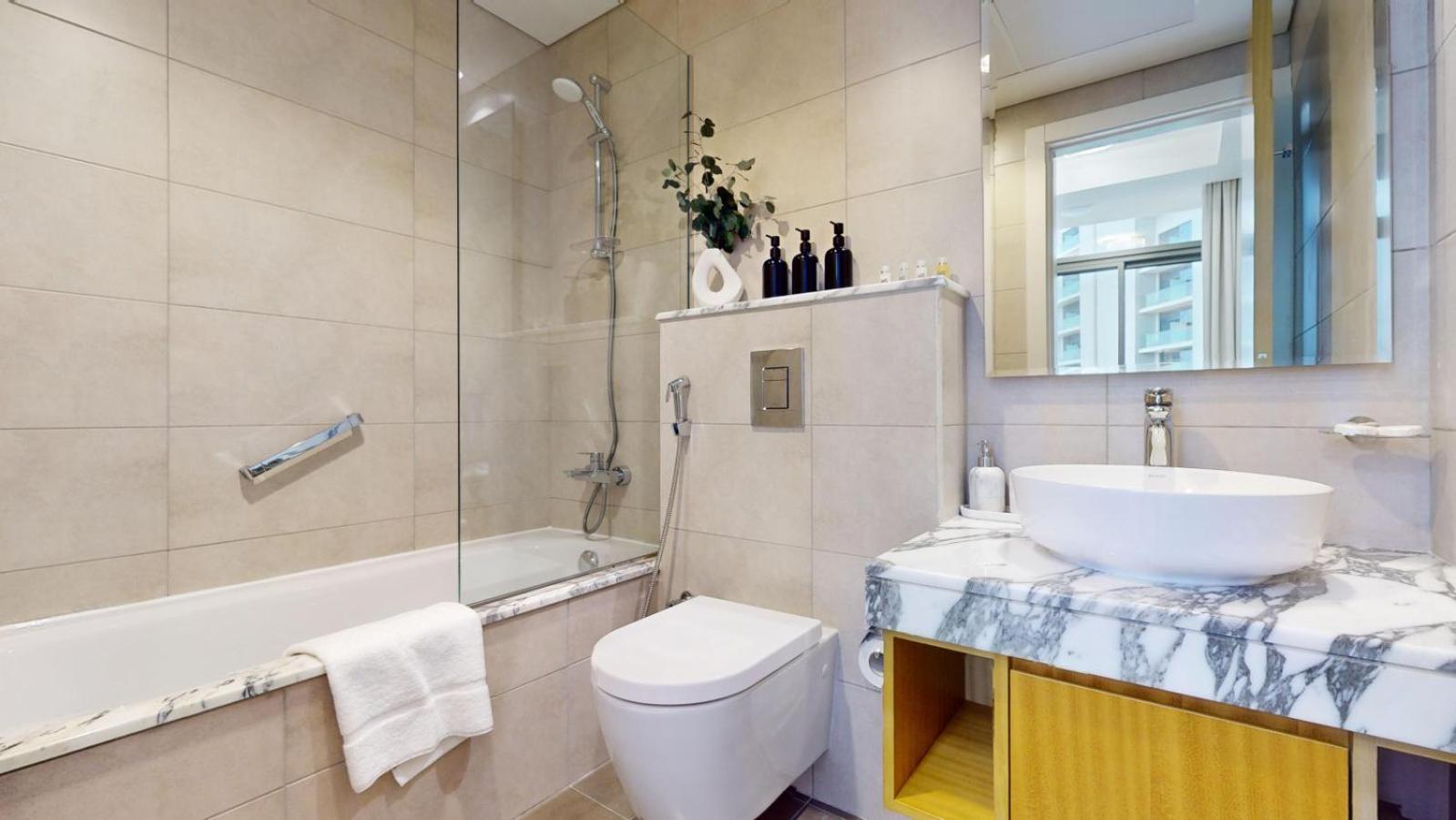 Aykon - Glamorous Two Bedroom In Business Bay
