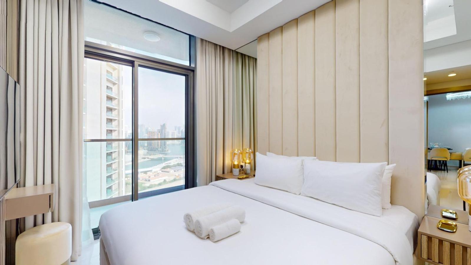 Aykon - Glamorous Two Bedroom In Business Bay Apartment