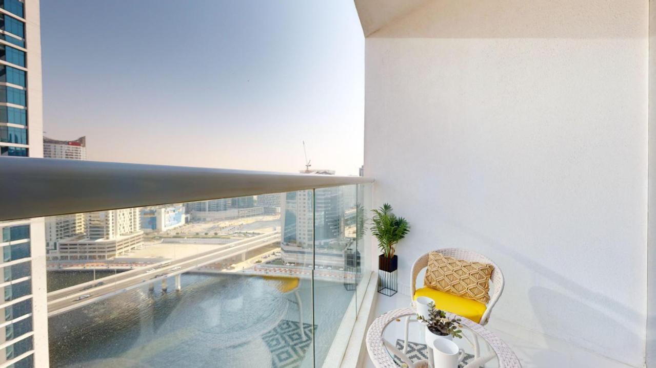 Prive By Damac A - Breezy In Business Bay Apartment