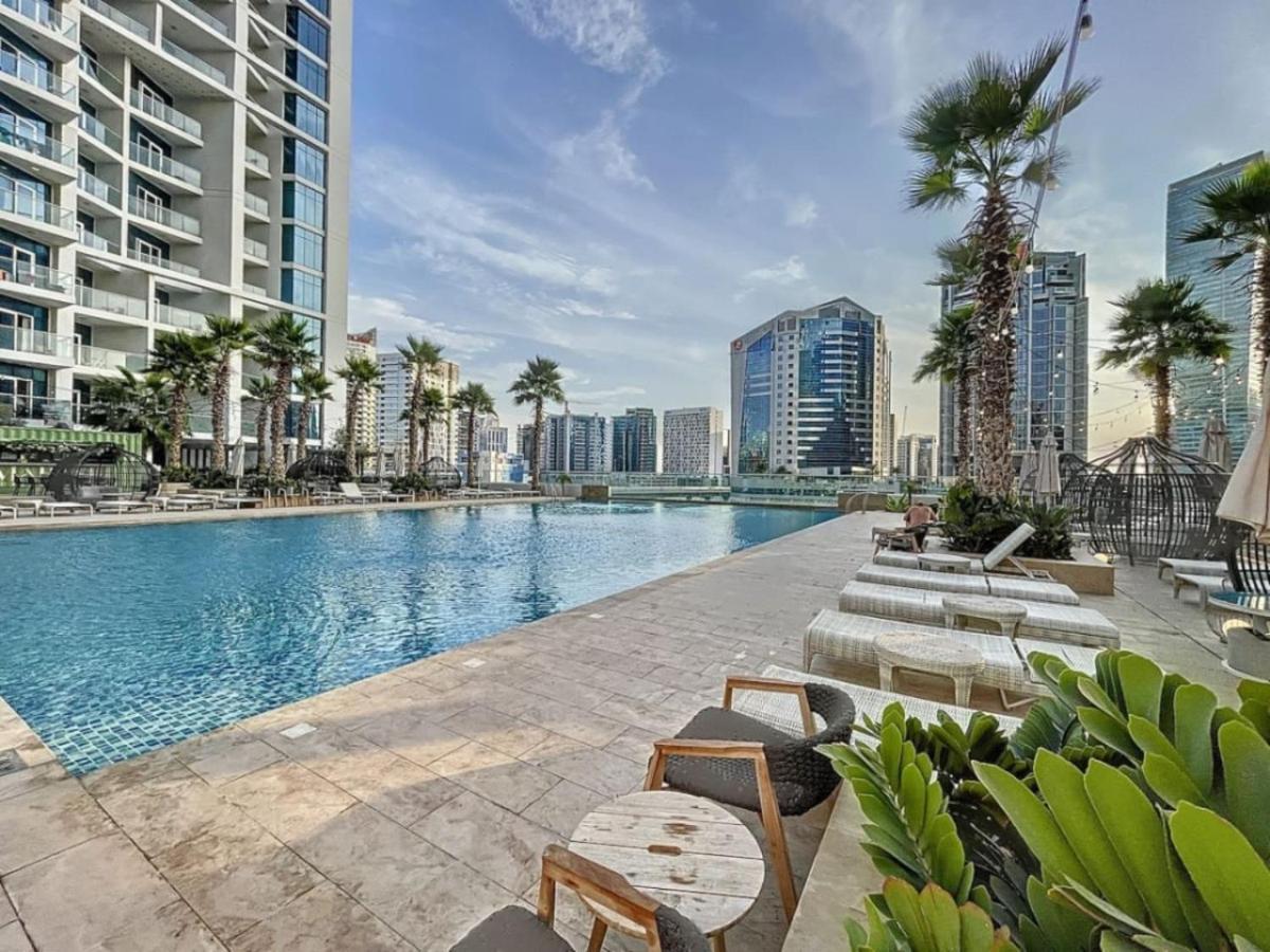 Prive By Damac A - Breezy In Business Bay *