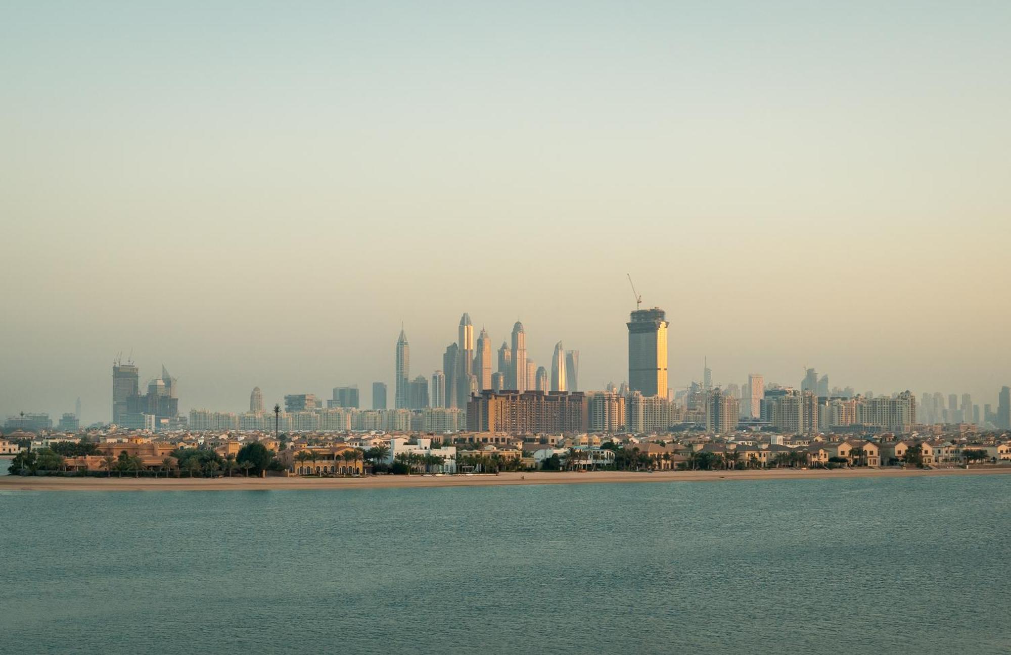 Amazing Beachfront Apartments Near Atlantis Waterpark By Simply Comfort Sarai Palm Jumeirah Apartment